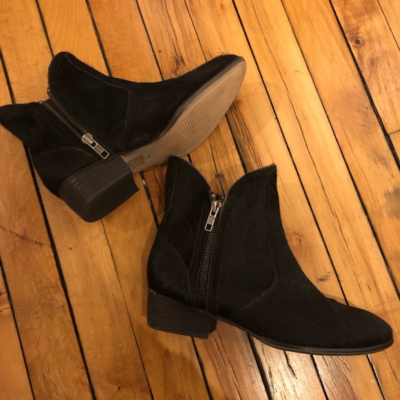Seychelles Shoes - NWOB Seychelles Lucky Penny Calf hair boots